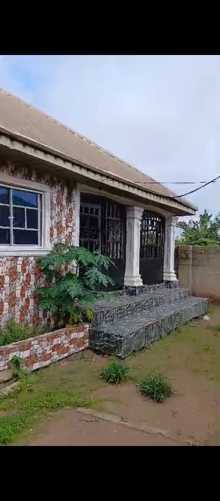 Bungalow for Sale in Oduware street off obagie/ogheghe Road,, Edo cover picture