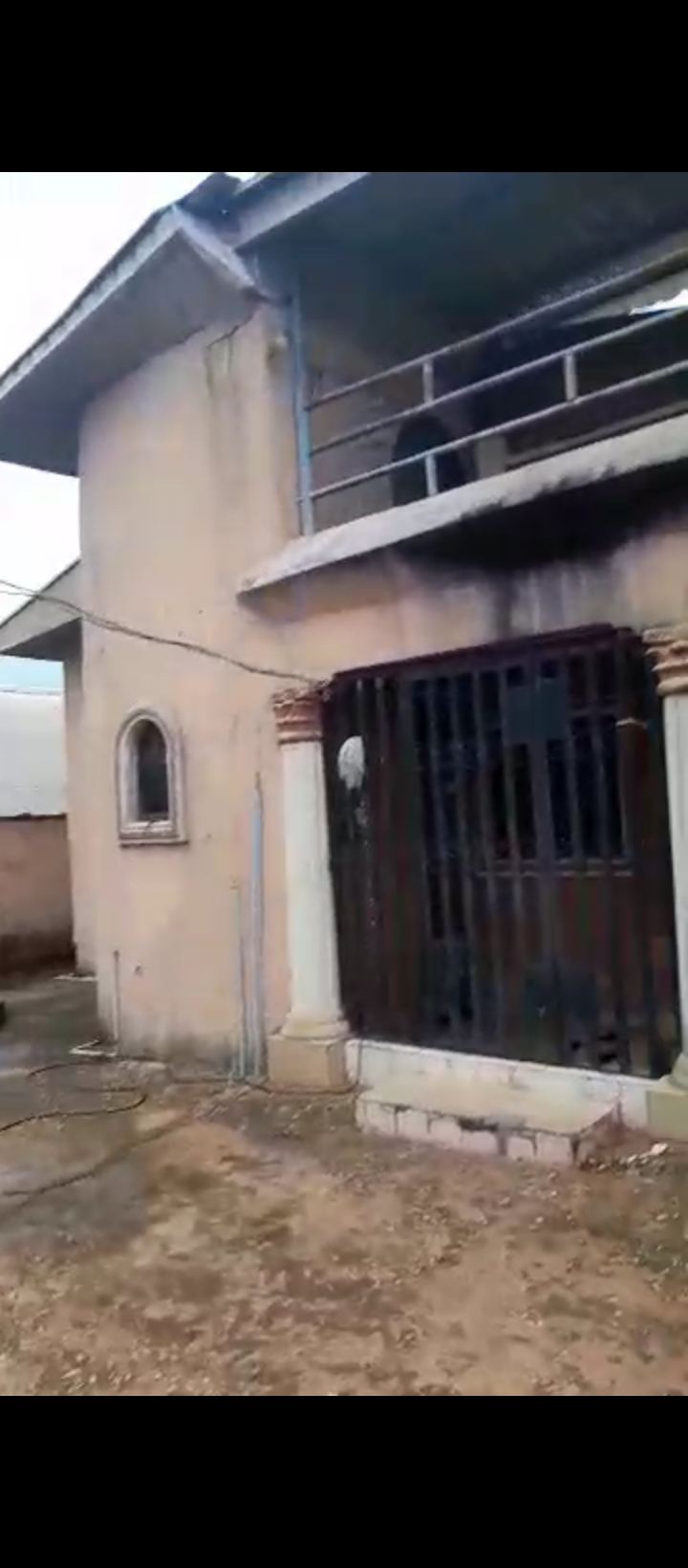 Bungalow for Sale in Off limit road, Edo cover picture