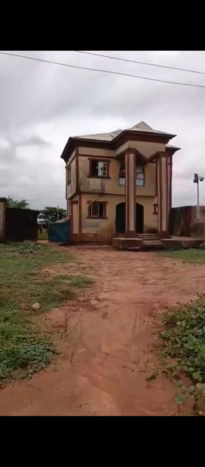 Duplex in Along Sapele obe opposite RCC Edo cover picture