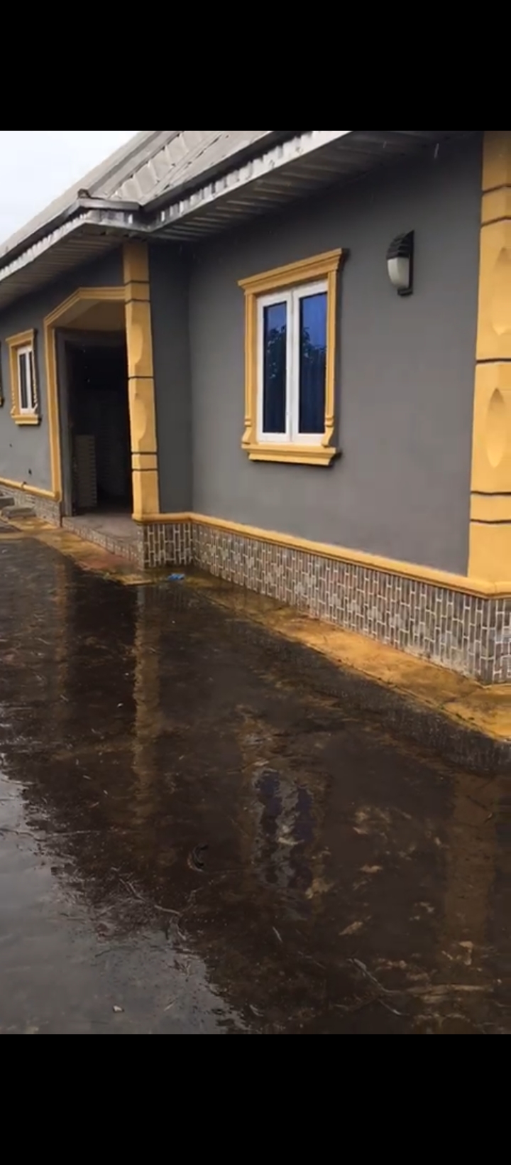 3 Bedroom Flat for Rent in Amagba GRA, Edo cover picture