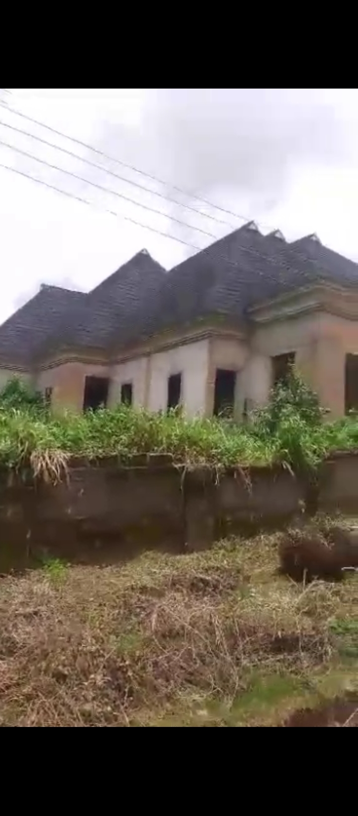 Uncompleted Building for Sale in behind Sazzy filling station At Ugbor Central BeninCity, Edo cover picture