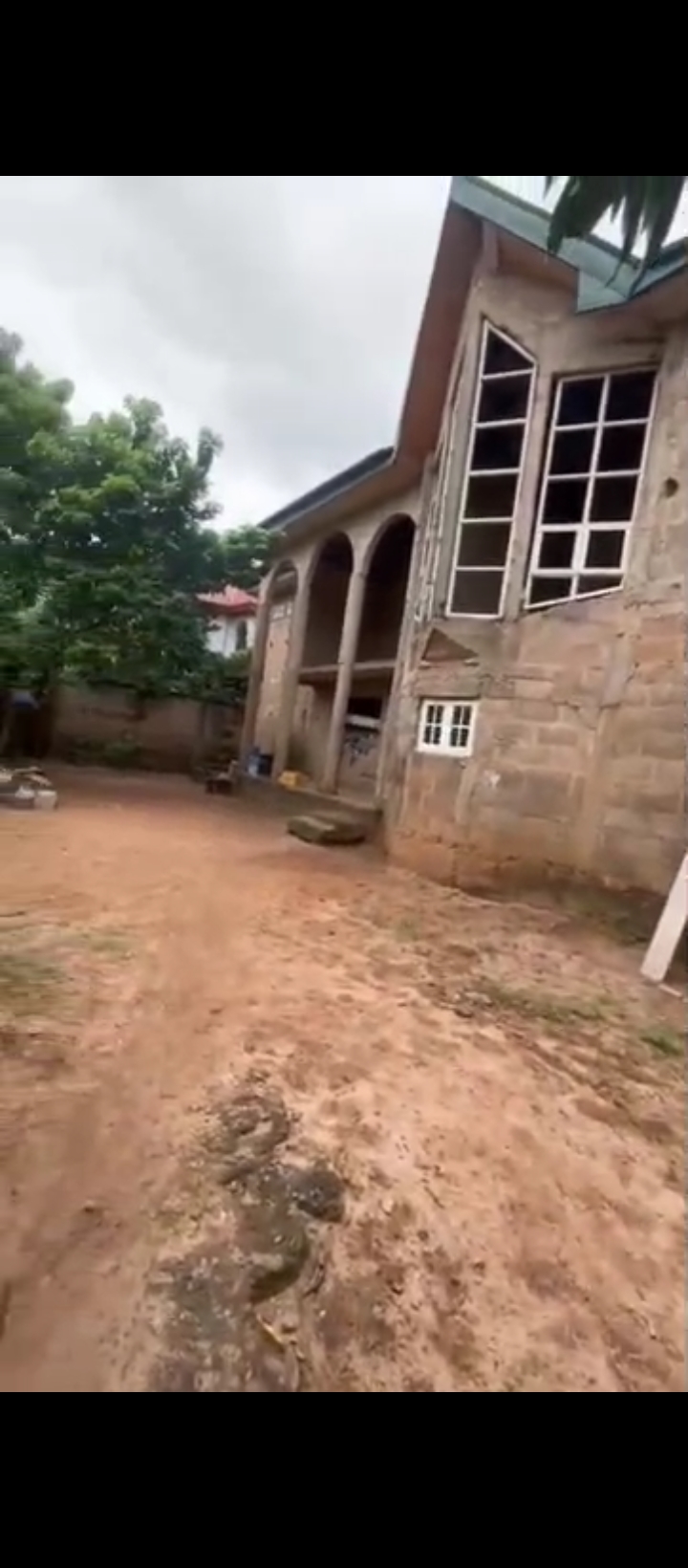 Duplex for Sale in The road opposite Cathelea Convention Centre, Gapiona GRA, Edo cover picture