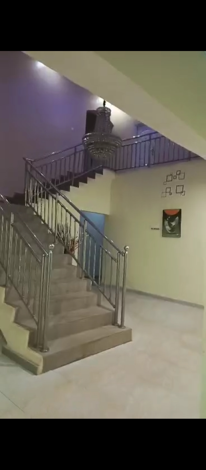 Hotel for Sale in Ugbor Central GRA, Edo cover picture