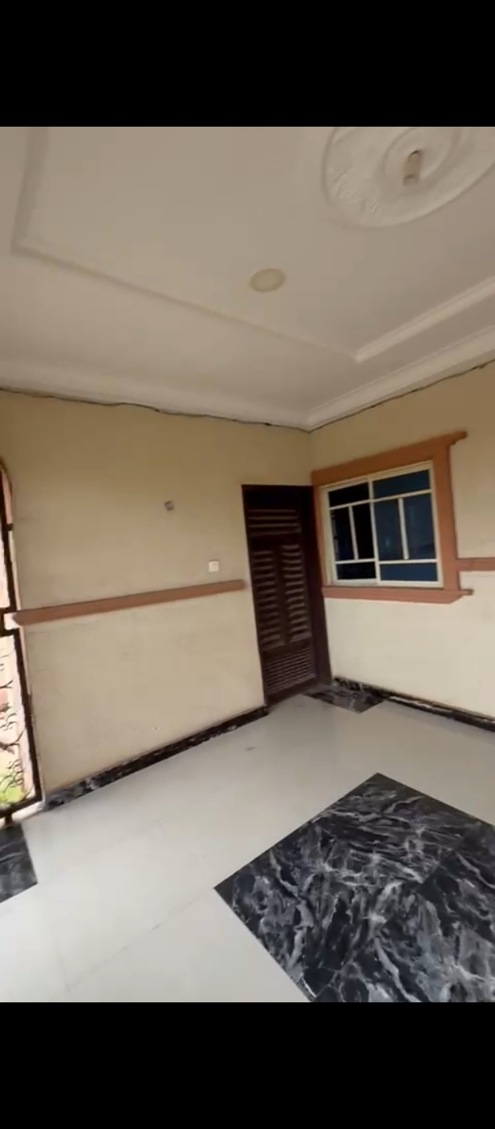 Bungalow for Rent in Evhukhu off sapele road, Edo cover picture