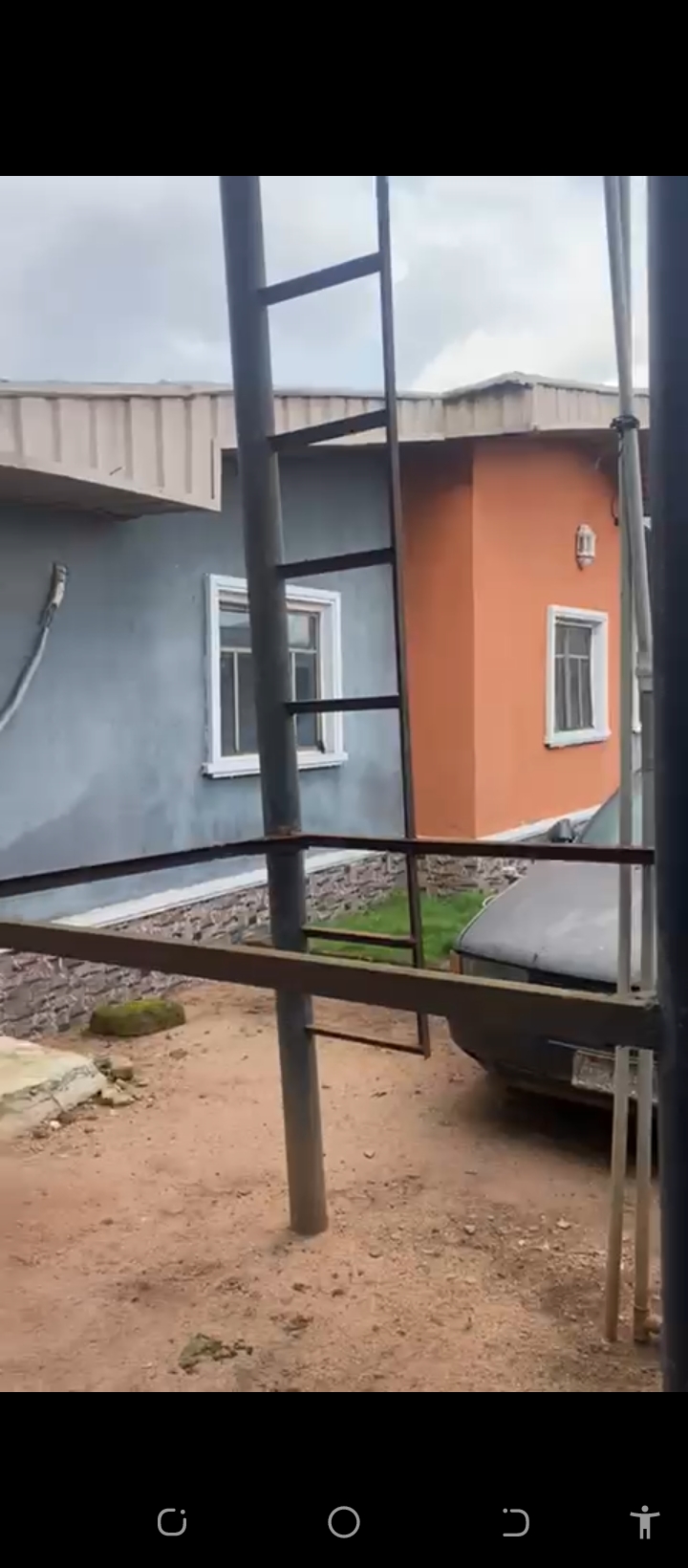 3 Bedroom Flat in The property situate opposite Olivia waters Akenzua off airport road Edo cover picture