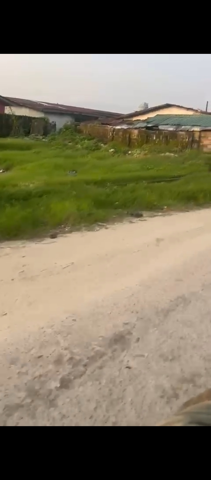 Land for Sale in Prince street Along pipe lines road opposite Jehovah witness 📍, Delta cover picture