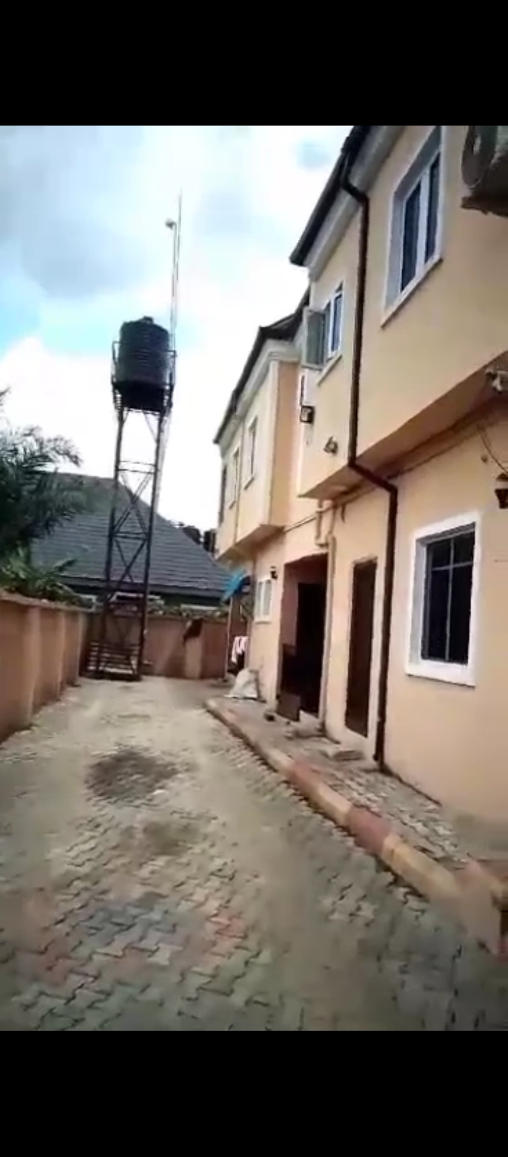 Duplex for Sale in OPETE NEAR WARRI, DELTA STATE., Delta cover picture