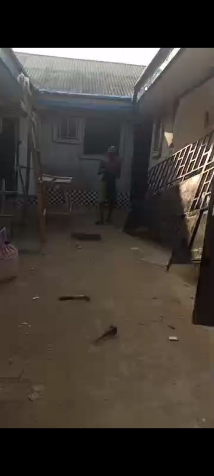 1 Bedroom Flat for Sale in Alakahia, Rivers cover picture