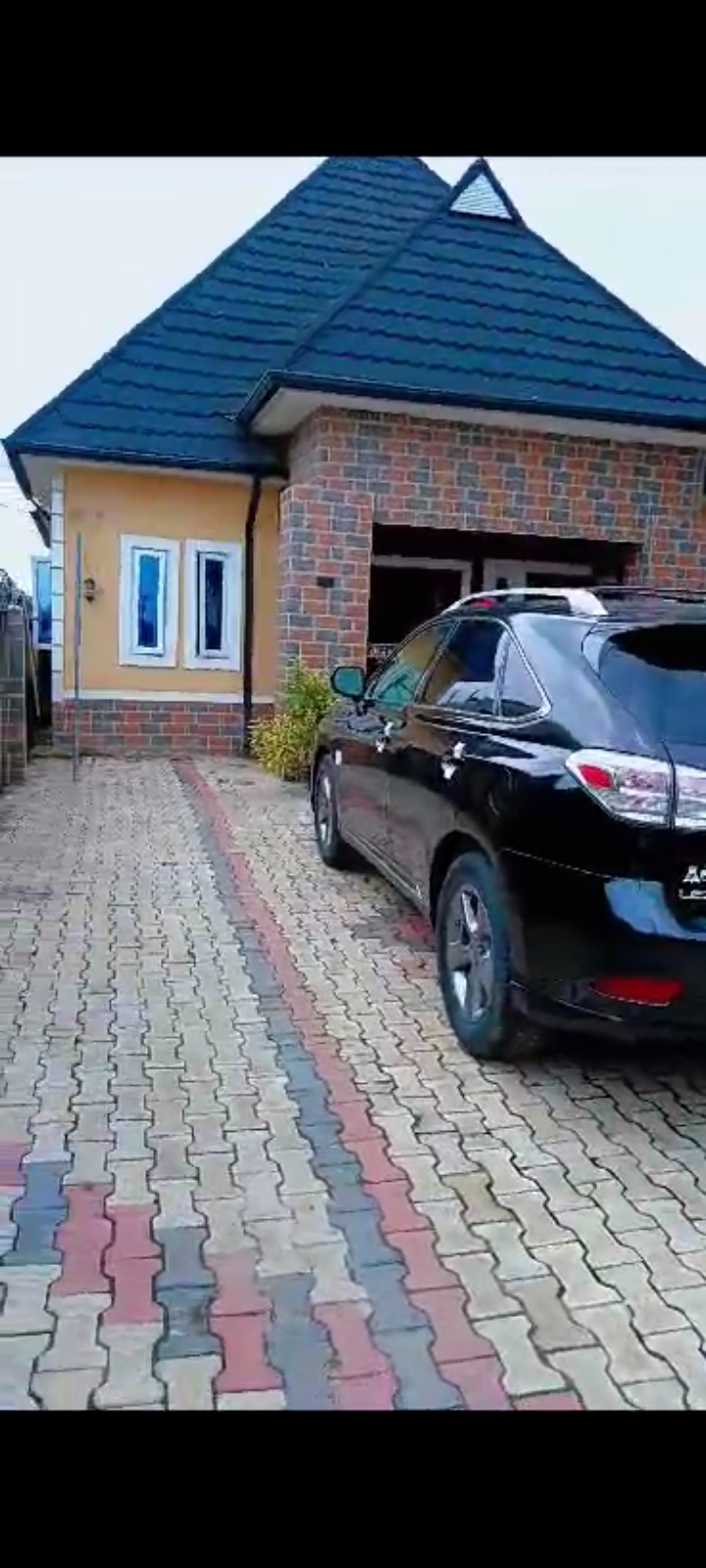 Bungalow for Sale in Behind Igwuruta Main Market, Rivers cover picture