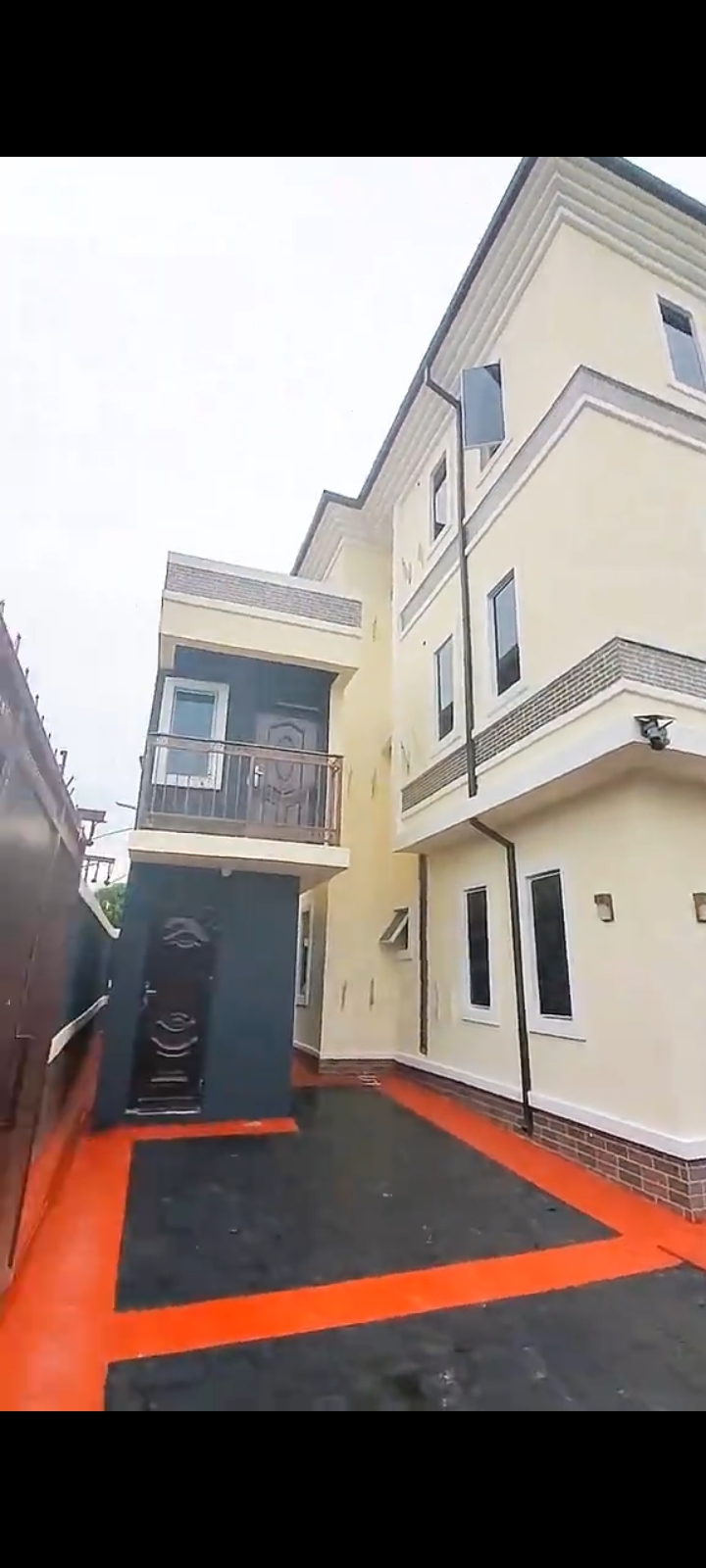 2 Bedroom Flat in 📍 Off Egbelu Mbaraja Rivers cover picture