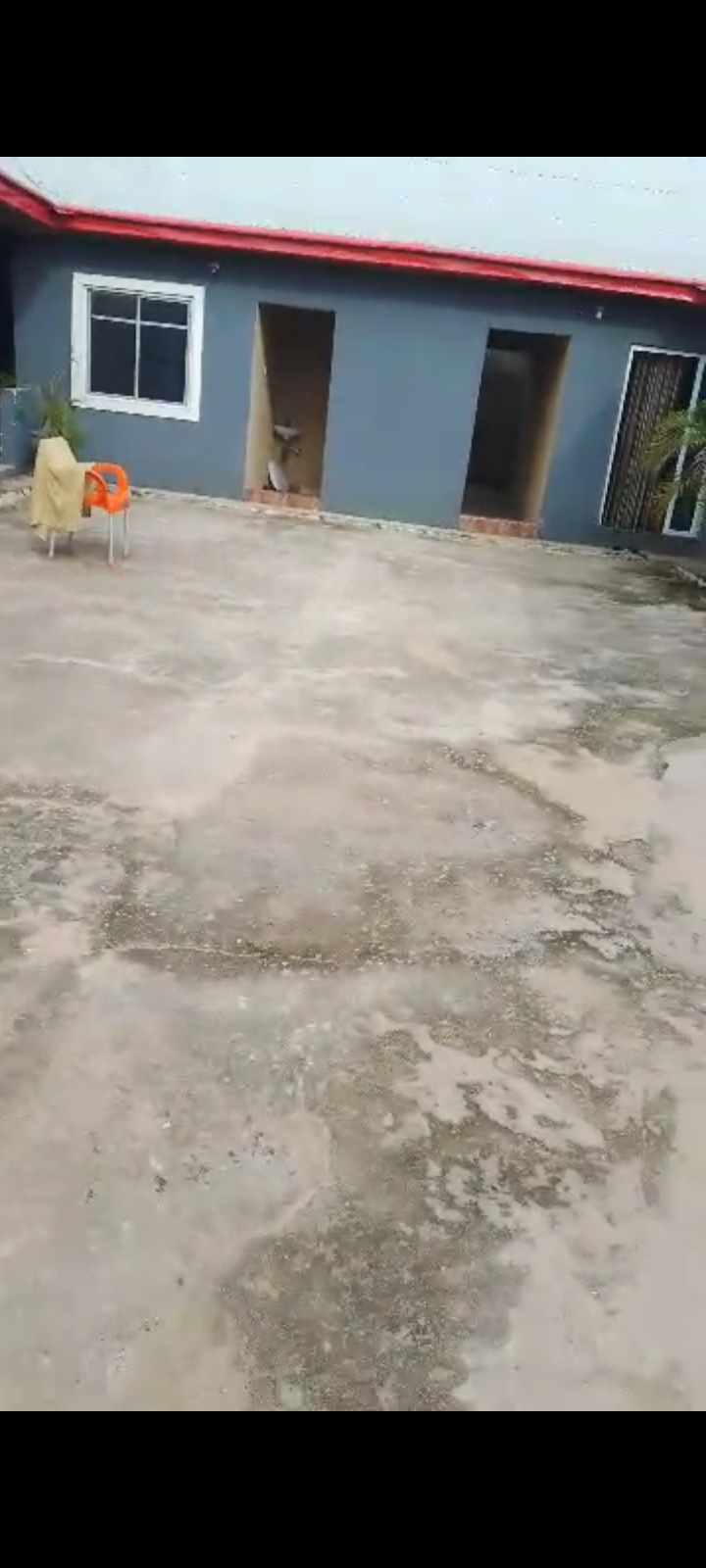 SelfContain for Sale in Alakahia east west road, Rivers cover picture