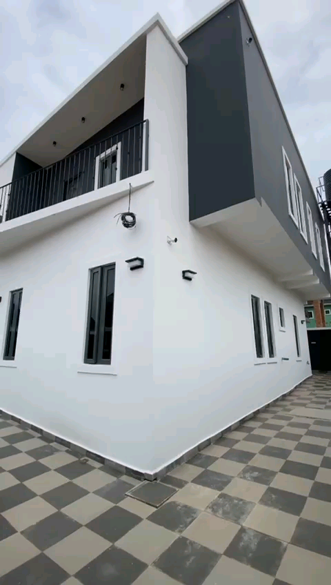 Duplex for Sale in Thinkers corner, Enugu cover picture