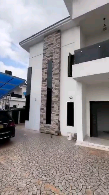 Duplex for Sale in Transekulu new Gra, Enugu cover picture