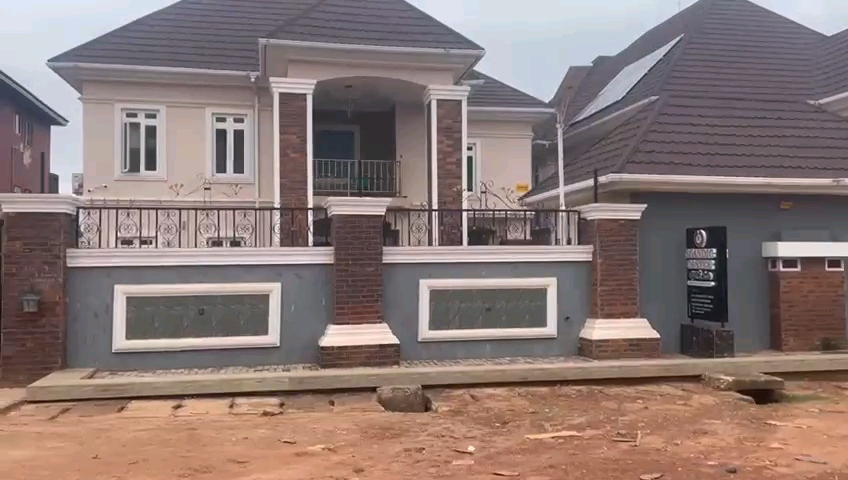 Hotel for sale at transekulu Enugu cover picture