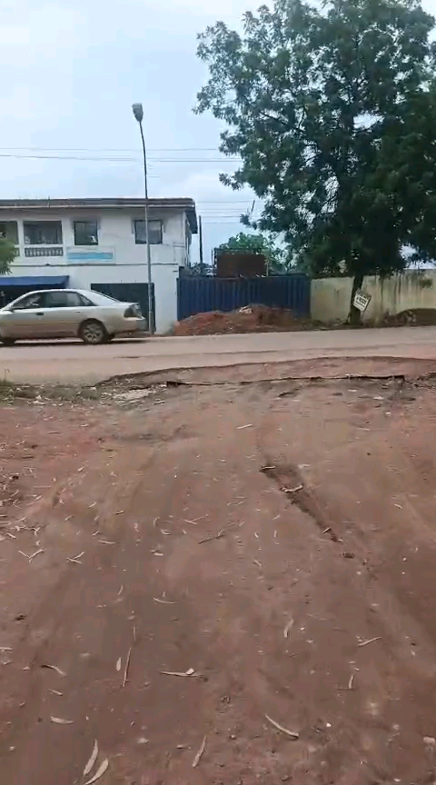 Land in Thinkers corner by old Road, Enugu cover picture