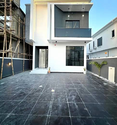 Duplex for Sale in Ajah, Lekki, Lagos cover picture