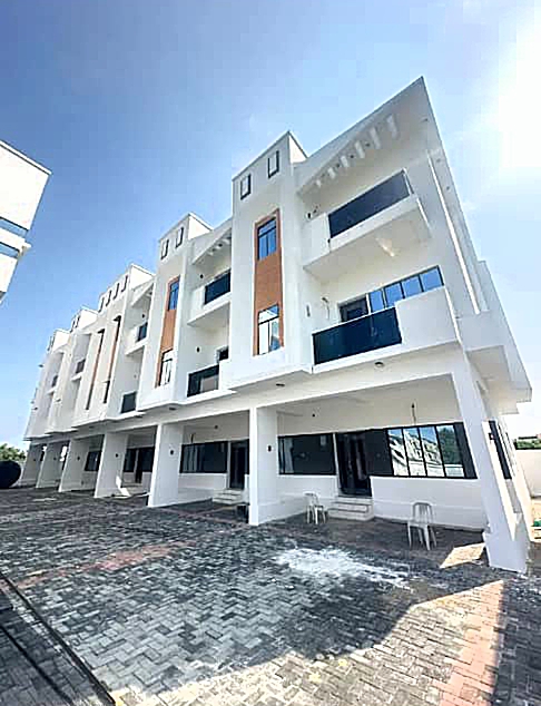 Duplex for Sale in Ajah, Lekki, Lagos cover picture