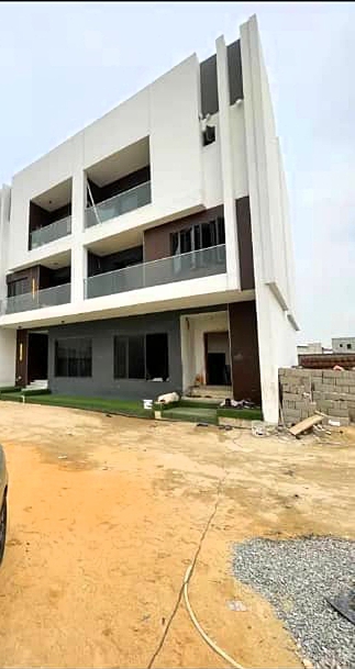 Duplex for Sale in Ikate Lekki, Lagos cover picture