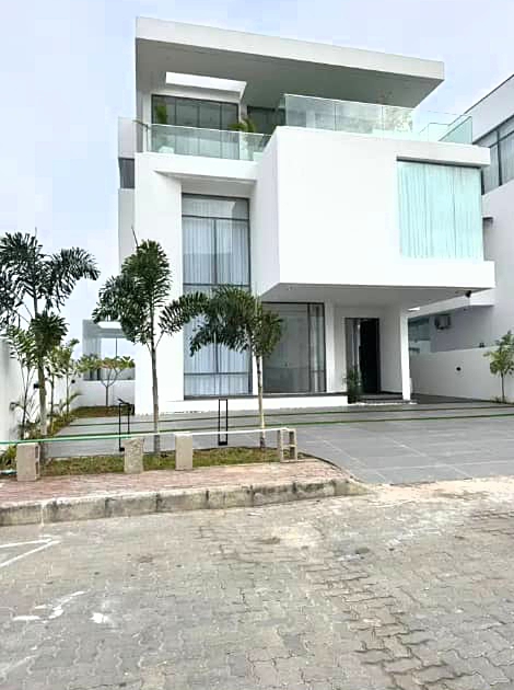 Duplex for Sale in Ikate Lekki, Lagos cover picture