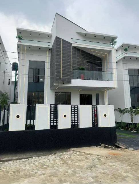 Duplex in Ajah, Lekki Lagos cover picture
