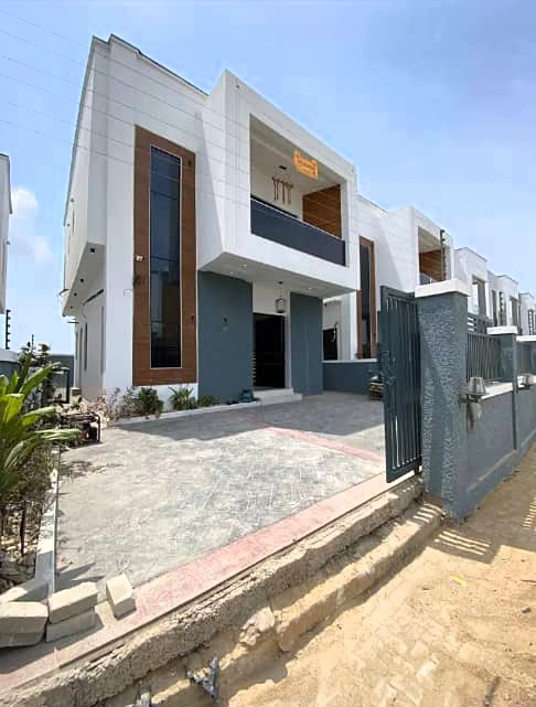 Duplex in Ajah, Lekki Lagos cover picture