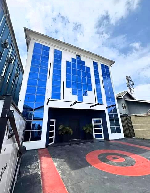 Office Space for Sale in Stadium Road, Rivers cover picture