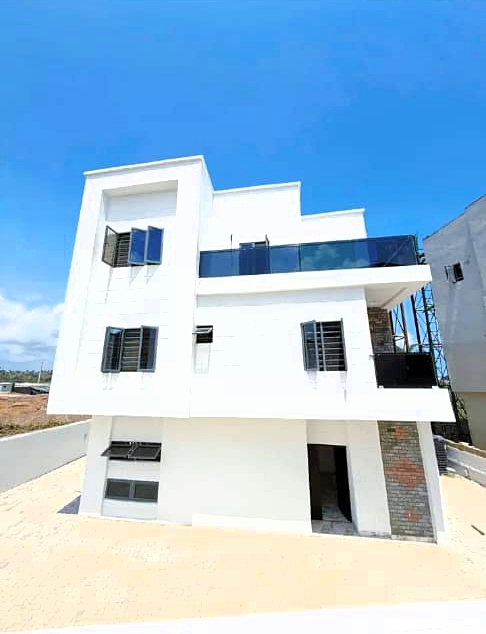 Duplex for Sale in Ajah, Lekki, Lagos cover picture