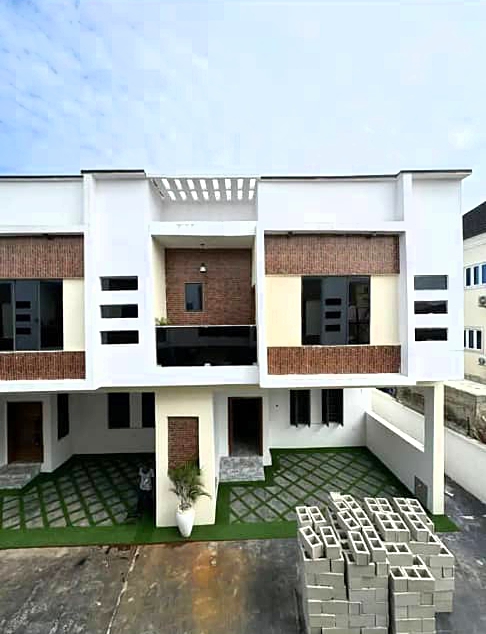 Duplex for Sale in Igbo Effon, Lekki, Lagos cover picture