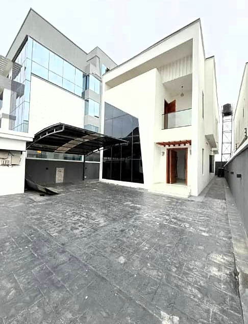 Duplex for Sale in Chevron, Lekki, Lagos cover picture