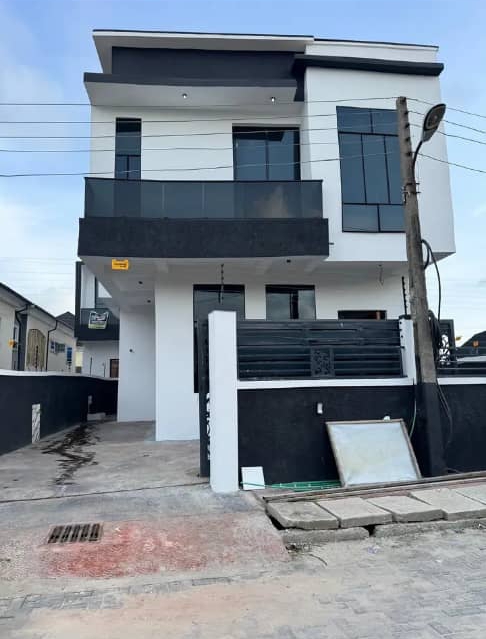 Duplex in Ajah, Lekki Lagos cover picture