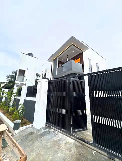 Duplex for Sale in Cooperative shell Eliozu Eneka, Rivers cover picture