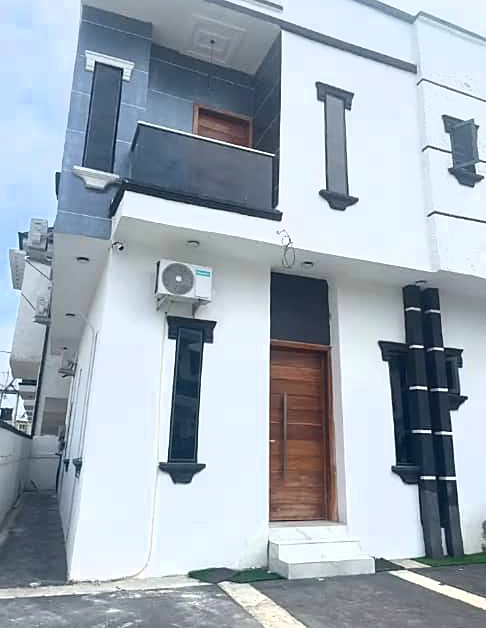Duplex for Sale in Lekki, Lagos cover picture