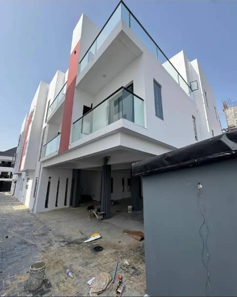 3 Bedroom Flat in Lekki phase 1 Lagos cover picture