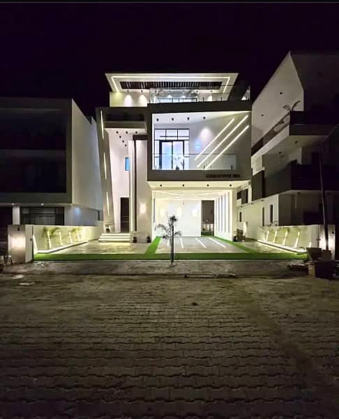 Duplex in Chevron, Lekki Lagos cover picture