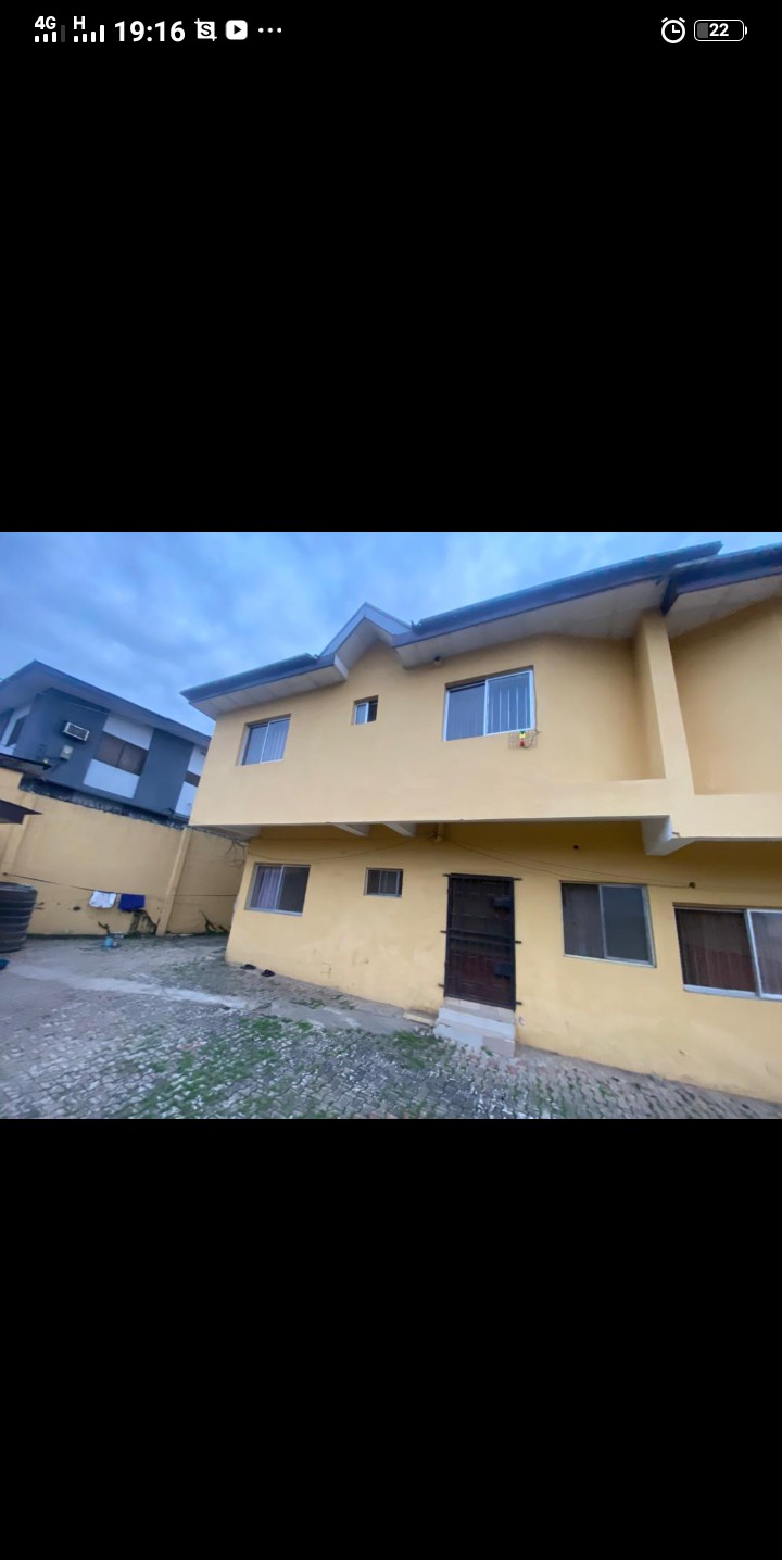 3 Bedroom Flat for Sale in ALONG YAKOYO ROAD OPPOSITE FOOD UNION SAABO, OJODU, IKEJA, LAGOS., Lagos cover picture