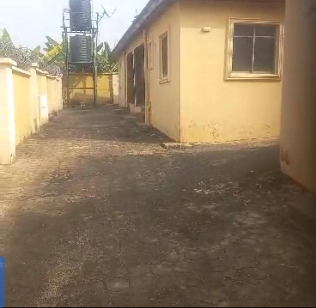 2 Bedroom Flat in Eagle Square Delta cover picture