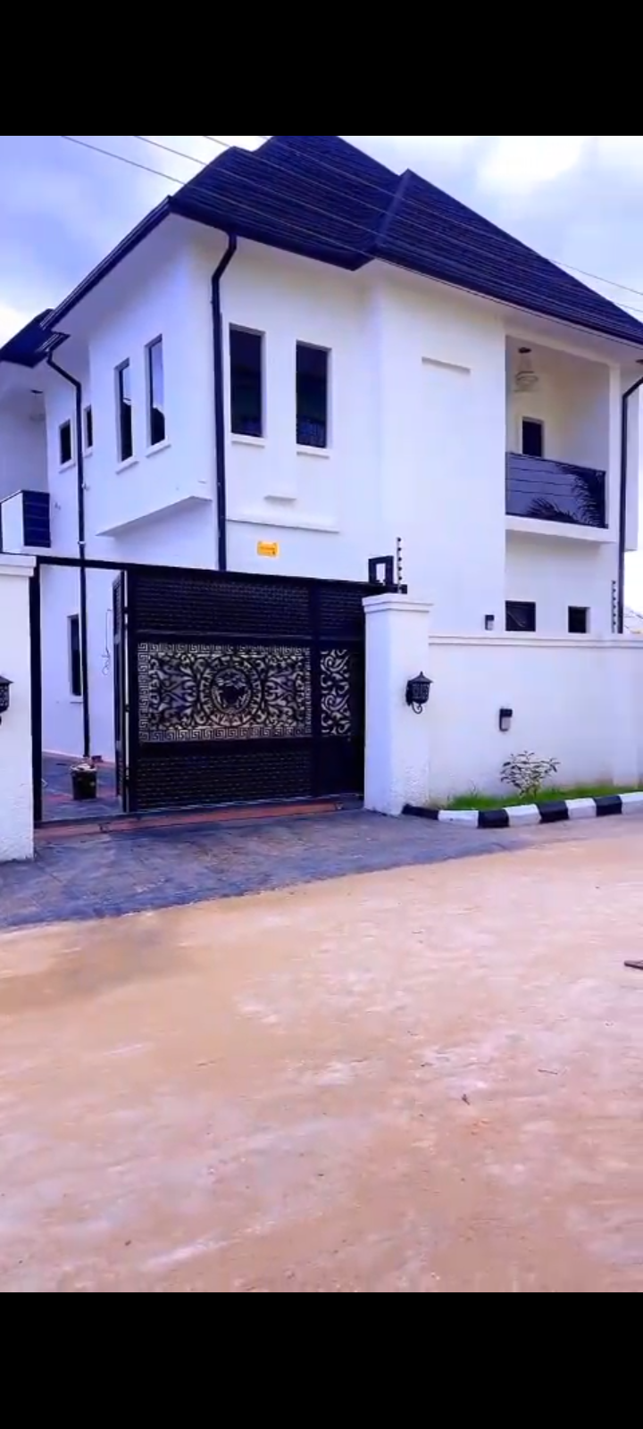 Duplex for Sale in Okpanam road, Delta cover picture