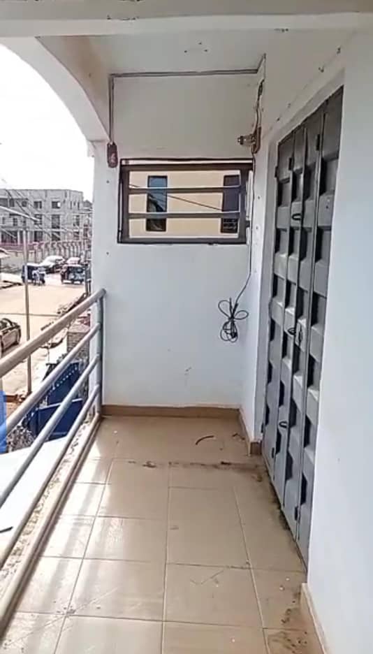 Store for Rent in Bonsaac, Delta cover picture