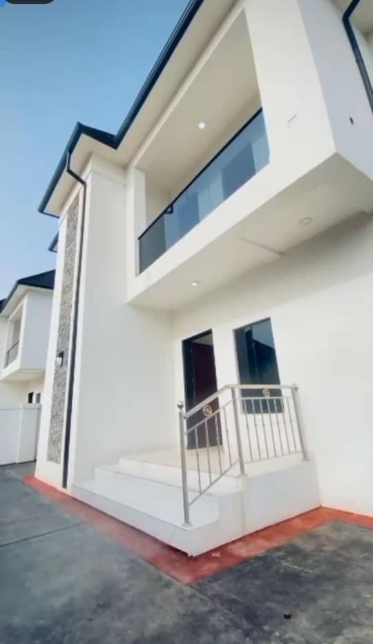 Duplex for Sale in Ave Maria Estate, Delta cover picture