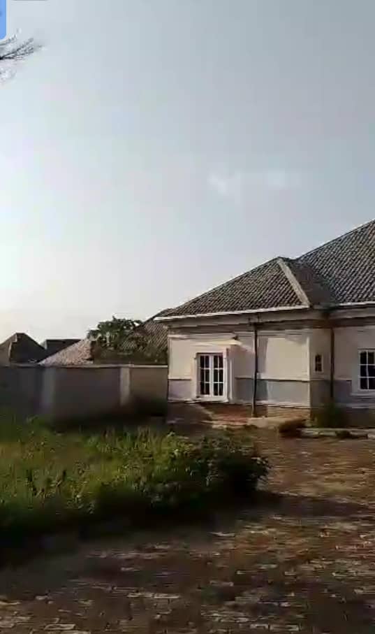 Bungalow for Sale in Amachai, Delta cover picture