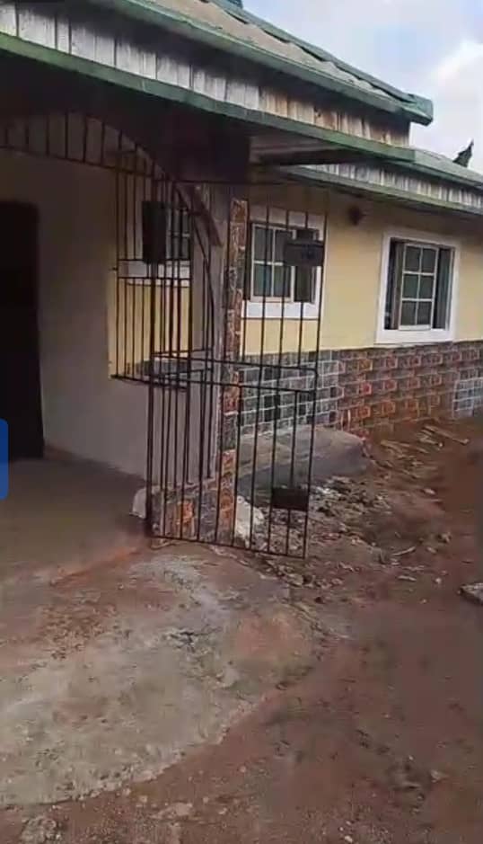 2 Bedroom Flat for Rent in Bonsaac, Delta cover picture