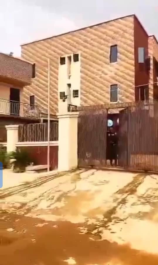 3 Bedroom Flat for Sale in Okpanam Road, Delta cover picture