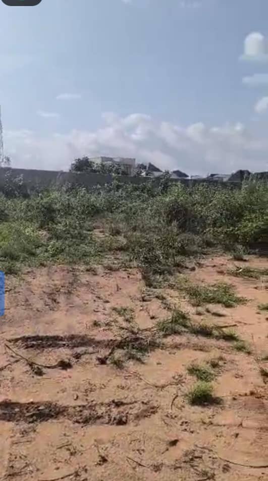 Land for Sale in Vinmillan hotel, Okpanam road, Delta cover picture