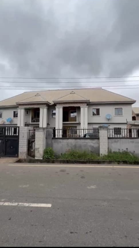 3 Bedroom Flat for Sale in Back of NTA, Delta cover picture
