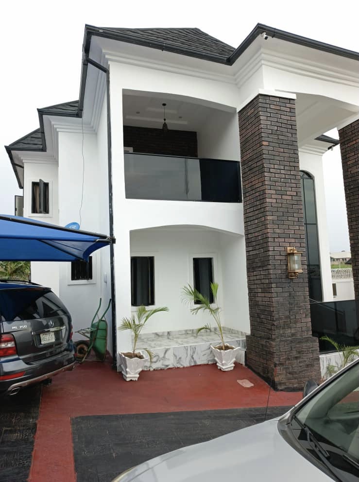 Duplex for Sale in Last Redeem, Delta cover picture