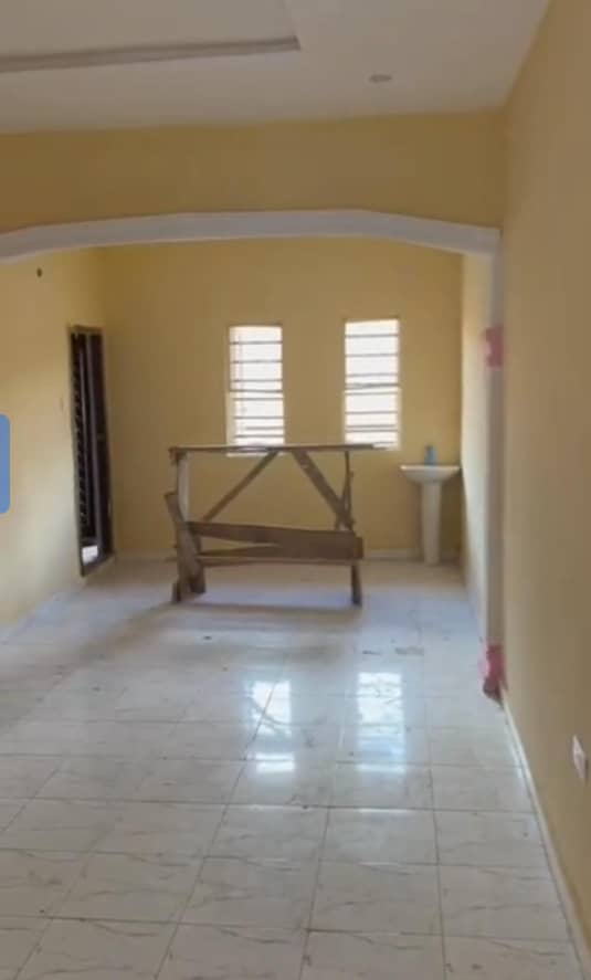 3 Bedroom Flat for Rent in Anioma Market, Delta cover picture