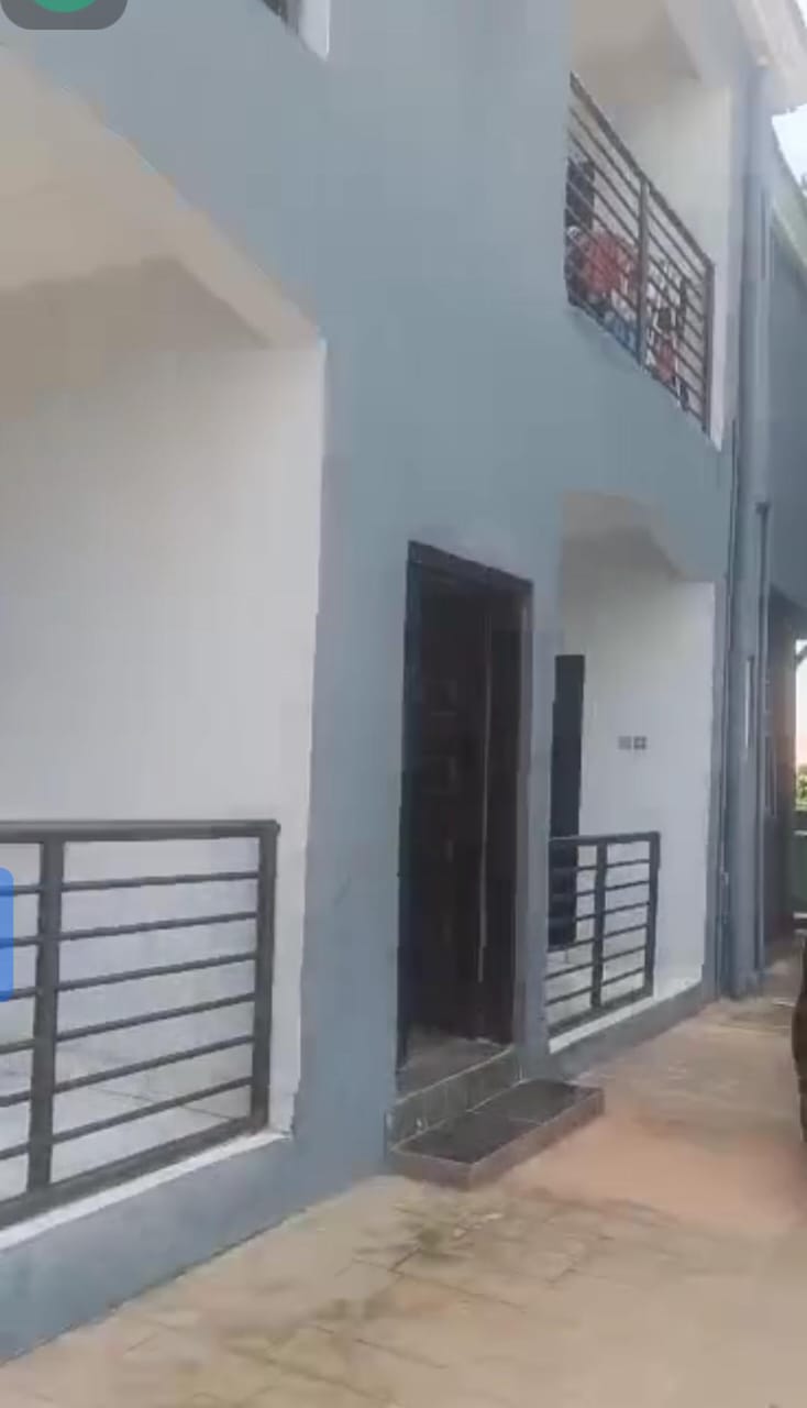 3 Bedroom Flat in Airport View Delta cover picture