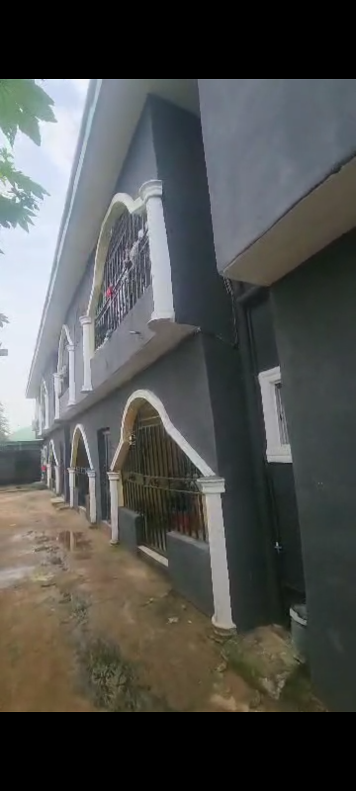 2 Bedroom Flat for Sale in Summit, Delta cover picture