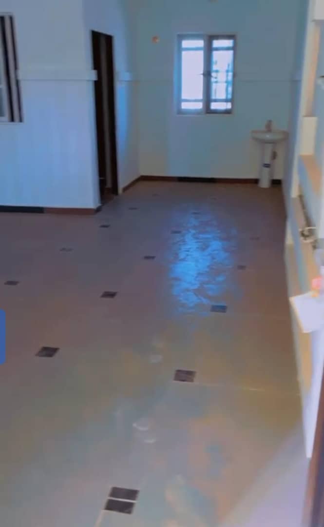 2 Bedroom Flat for Rent in Flower gate, Delta cover picture