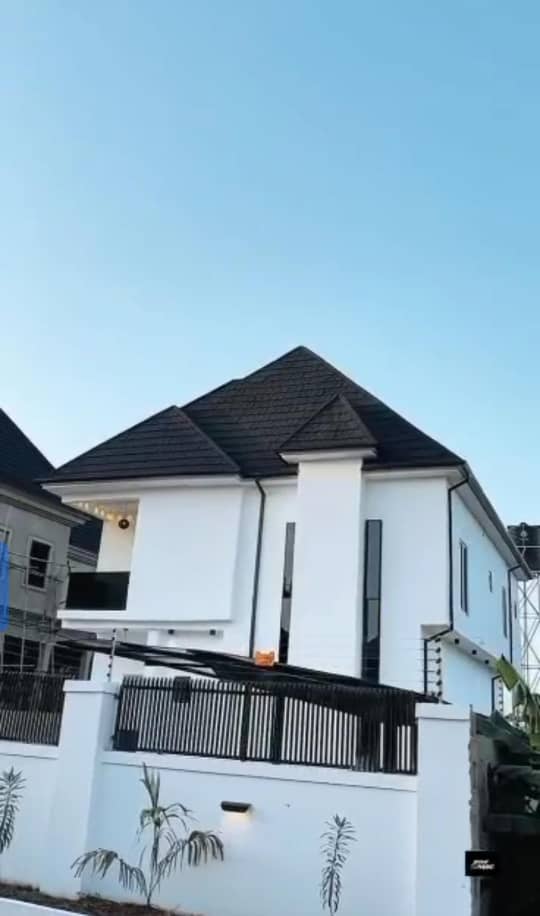 Bungalow for Sale in Okpanam Road, Delta cover picture